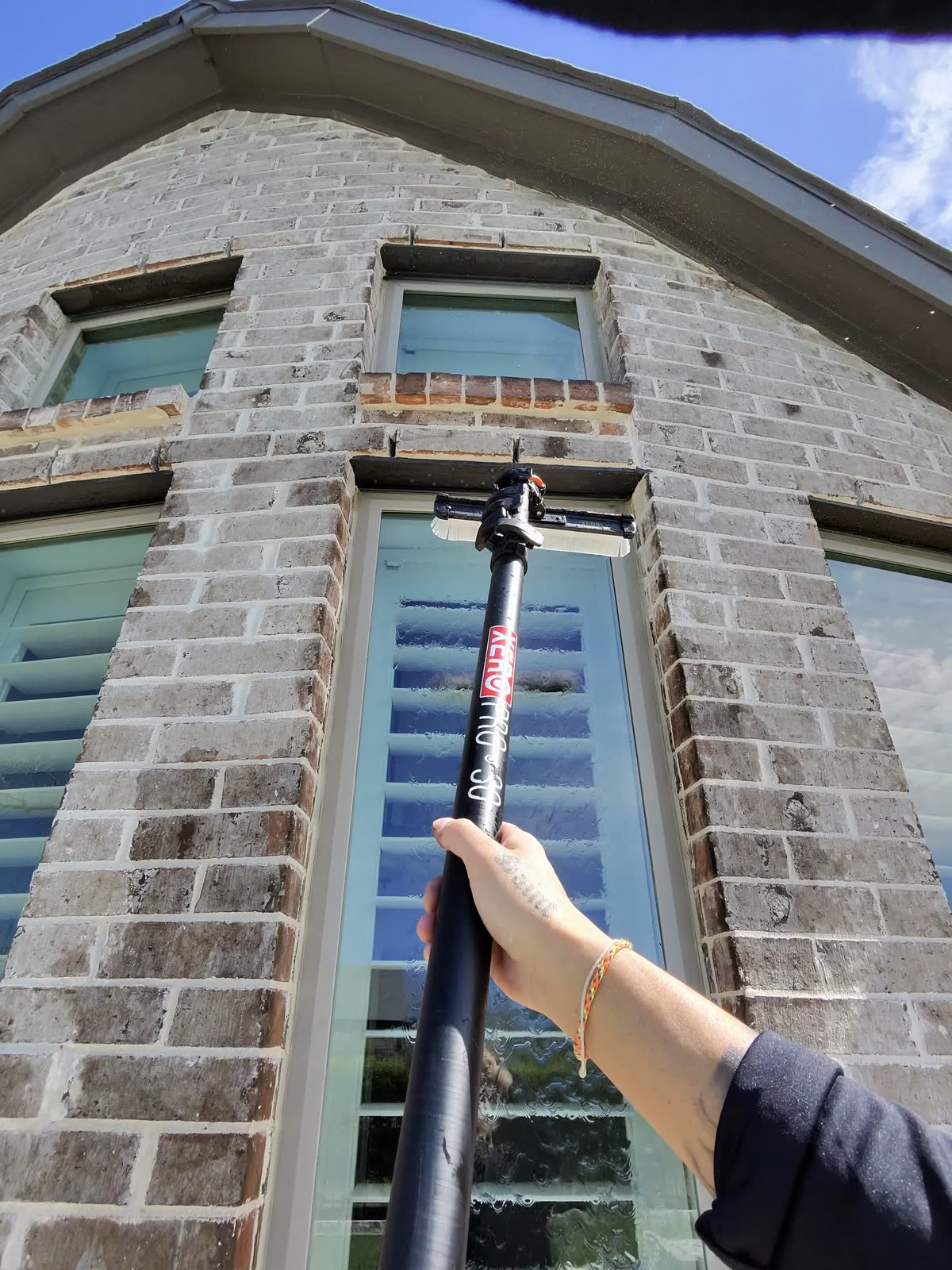 Don't pay twice for clean windows. Rinse & Shine Houston window cleaning