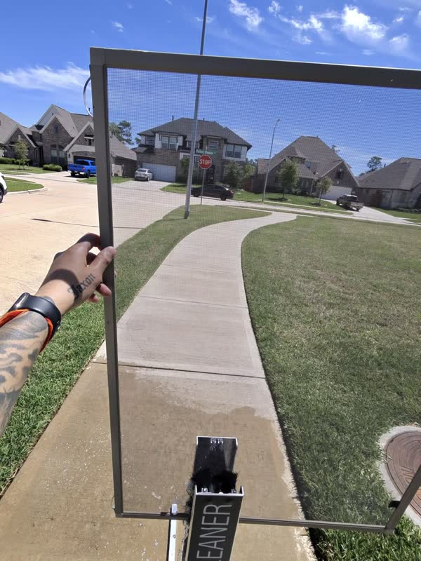 Screen & Frame Detailing in Houston by Rinse & Shine